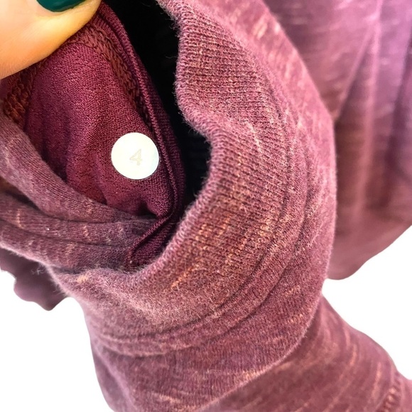 LULULEMON Find Your Centre Wrap - Picture 13 of 15